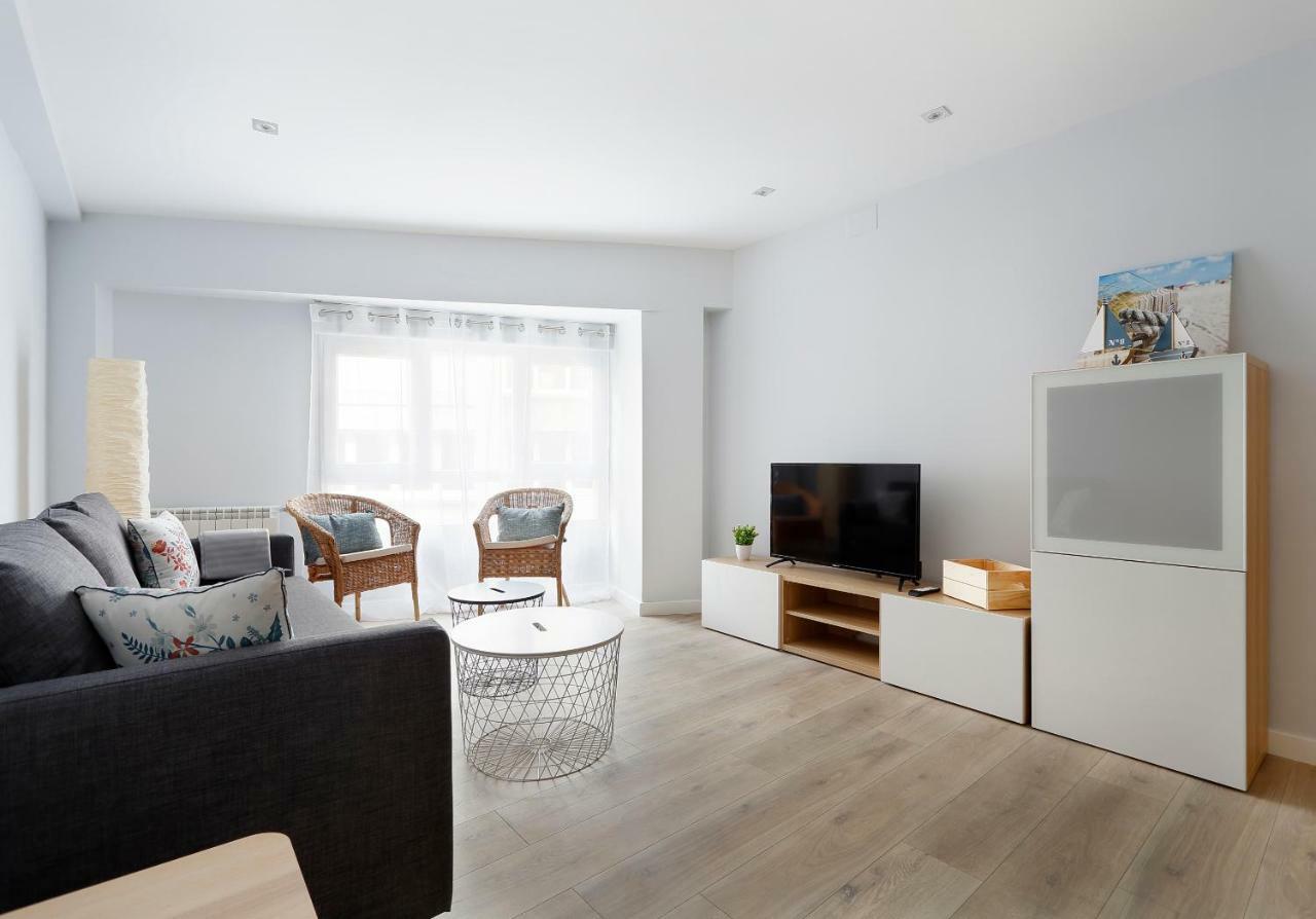 Estudio Centro-Nautico I Хихон Экстерьер фото